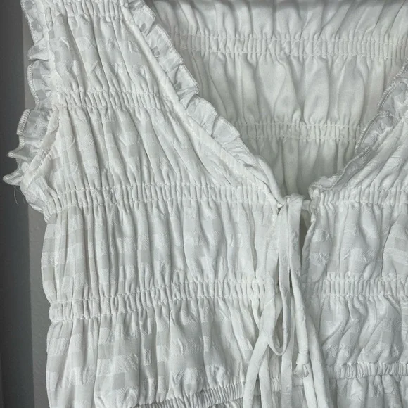 KIRIOUS Los Angeles White Ruffle Tie Front Peplum Top XS - Picture 4 of 8
